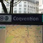 Ibis Vaugirard Porte De Versailles Parigi