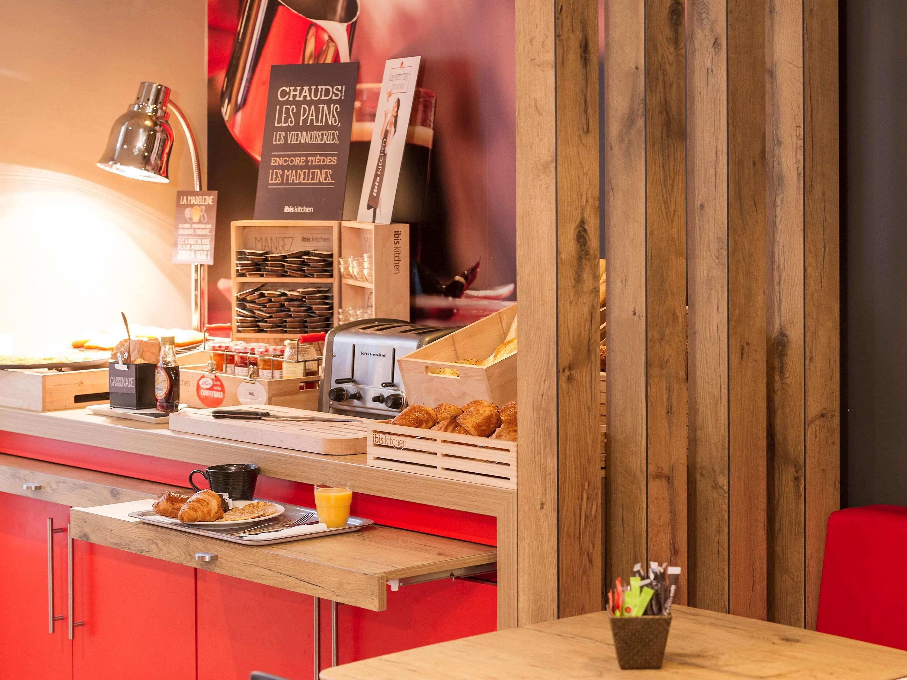 Ibis Vaugirard Porte De Versailles Hotel 3*