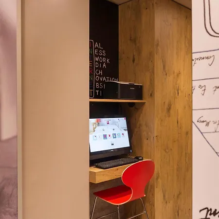 Ibis Vaugirard Porte De Versailles 3* Paris