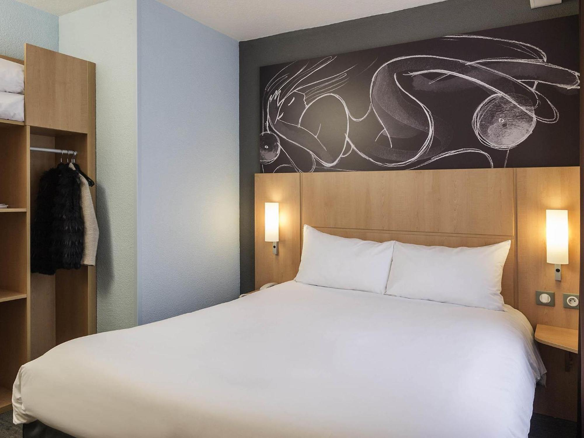 Ibis Vaugirard Porte De Versailles Hotel 3*