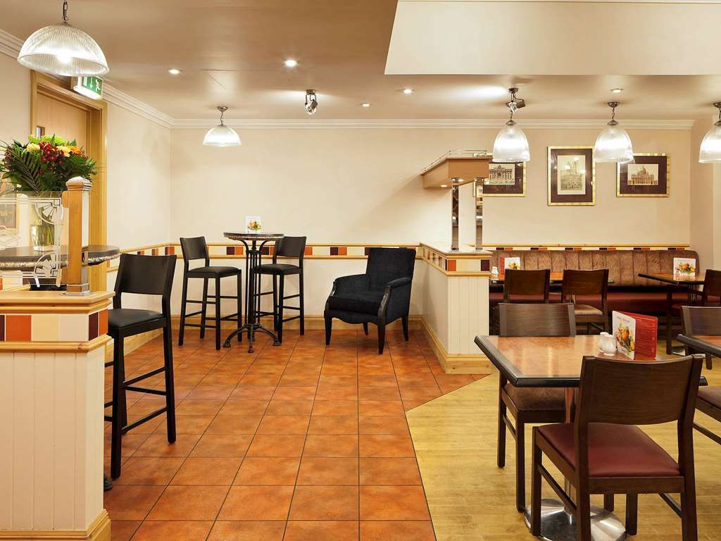 Ibis Vaugirard Porte De Versailles Hotel