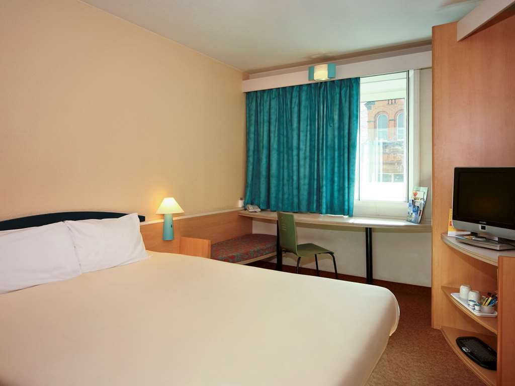 Ibis Vaugirard Porte De Versailles 3*